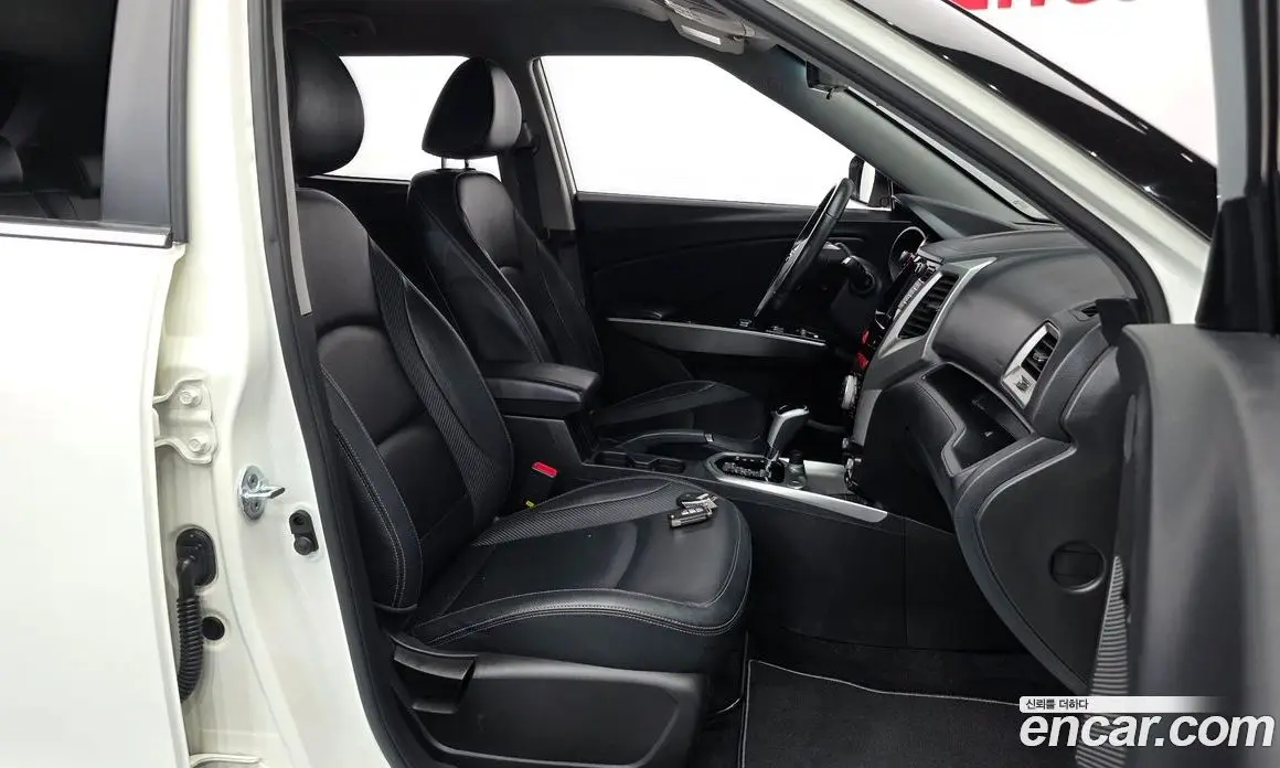 SsangYong TIBOLI 2015 1.6 автомат (гидро), фото 16