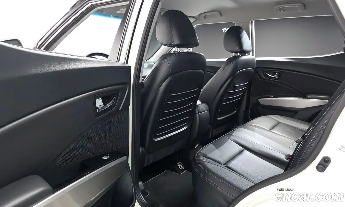 SsangYong TIBOLI 2015 1.6 автомат (гидро), фото 17