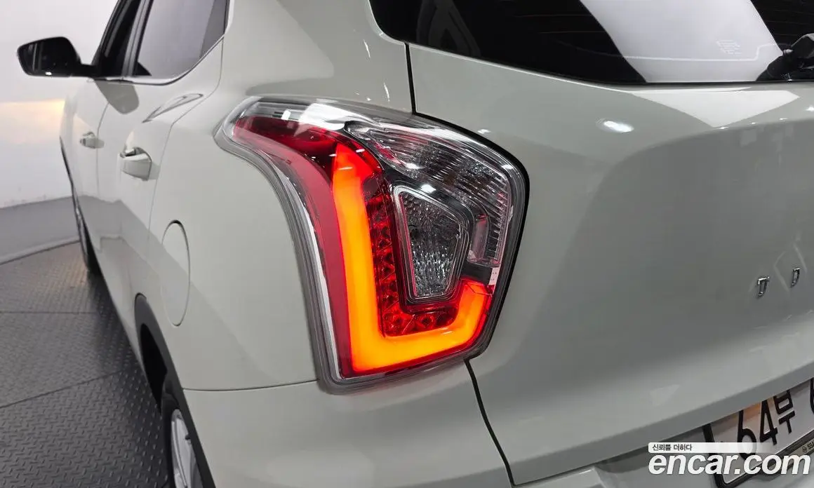SsangYong TIBOLI 2015 1.6 автомат (гидро), фото 9