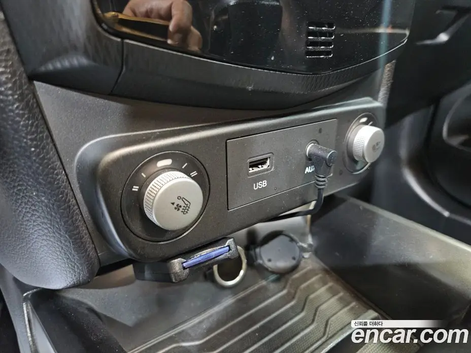 SsangYong TIBOLI 2017 1.6 автомат (гидро), фото 14
