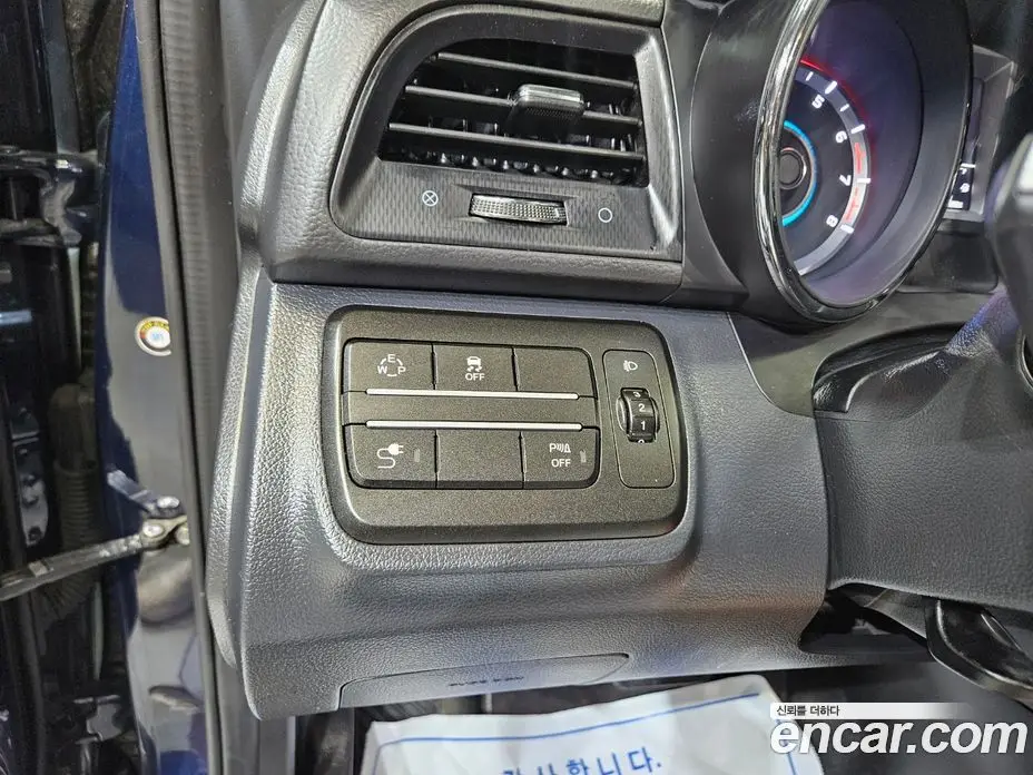 SsangYong TIBOLI 2017 1.6 автомат (гидро), фото 18