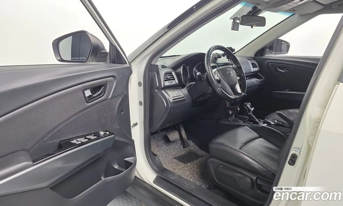 SsangYong TIBOLI 2018 1.6 автомат (гидро), фото 10 SsangYong TIBOLI 2018 1.6 автомат (гидро), фото 10