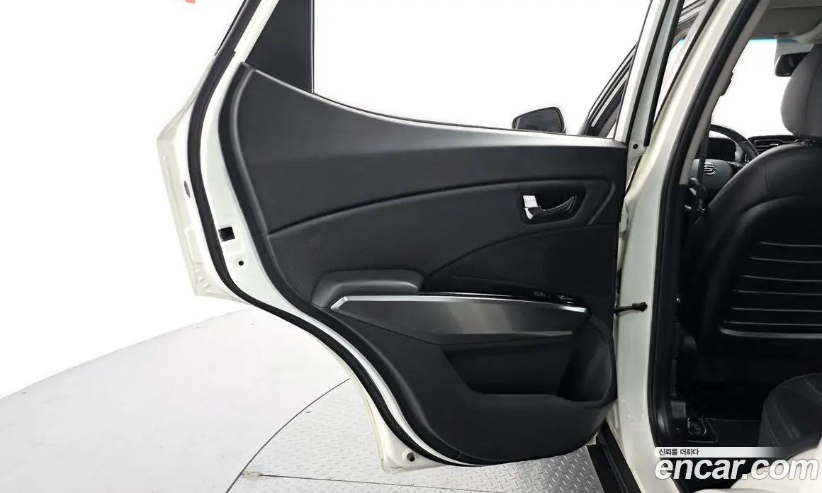 SsangYong TIBOLI 2022 1.5 автомат (гидро), фото 15