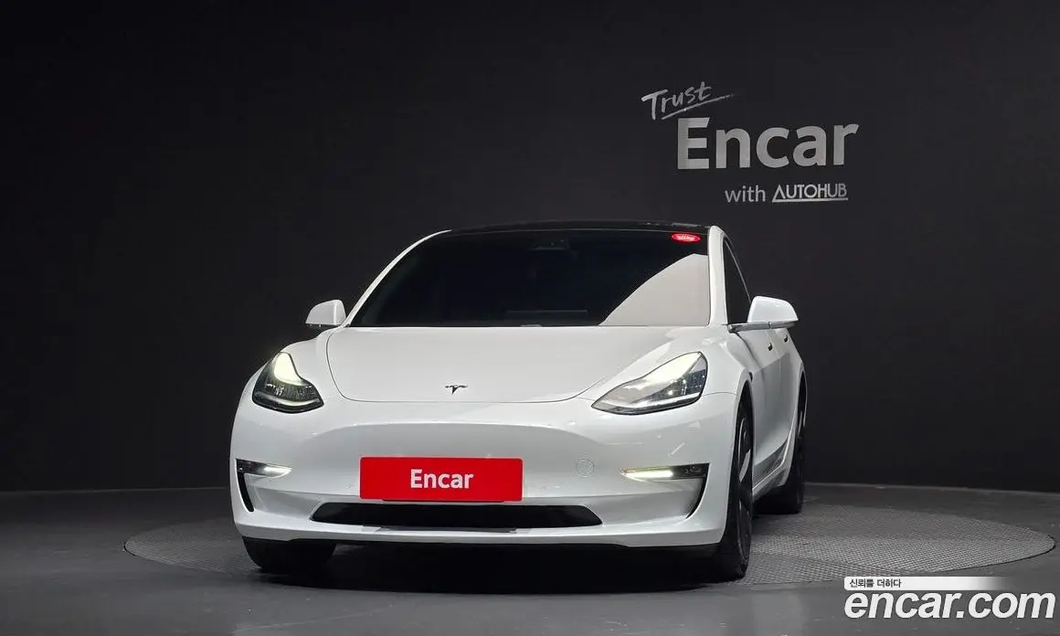 Tesla Model 3 2020 0.2 автомат (гидро), фото 3 Tesla Model 3 2020 0.2 автомат (гидро), фото 3