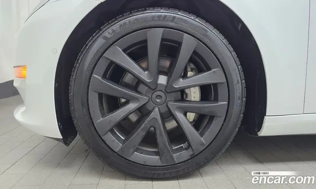 Tesla Model 3 2020 0.2 автомат (гидро), миниатюра 5 Tesla Model 3 2020 0.2 автомат (гидро), миниатюра 5