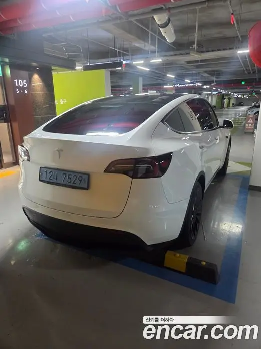 Tesla Model Y 2023 автомат (гидро), фото 6 Tesla Model Y 2023 автомат (гидро), фото 6