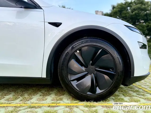 Tesla Model Y 2025 0.2 автомат (гидро), миниатюра 7 Tesla Model Y 2025 0.2 автомат (гидро), миниатюра 7