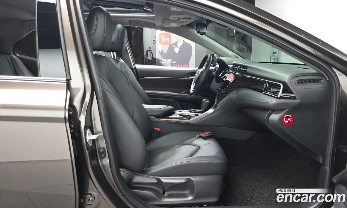 Toyota Camry 2018 2.5 автомат (гидро), фото 15 Toyota Camry 2018 2.5 автомат (гидро), фото 15