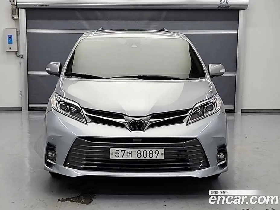 Toyota Sienna 2018 3.5 автомат (гидро), фото 1 Toyota Sienna 2018 3.5 автомат (гидро), фото 1