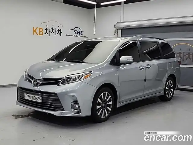 Toyota Sienna 2018 3.5 автомат (гидро), миниатюра 2 Toyota Sienna 2018 3.5 автомат (гидро), миниатюра 2