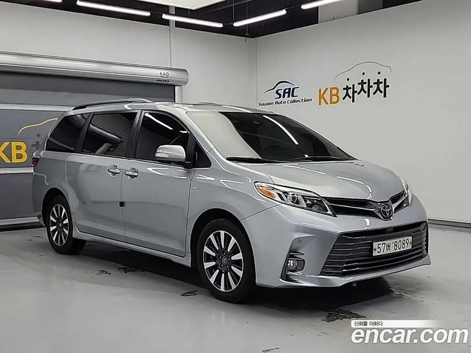 Toyota Sienna 2018 3.5 автомат (гидро), фото 4 Toyota Sienna 2018 3.5 автомат (гидро), фото 4