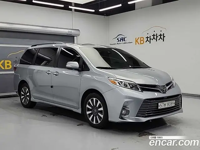 Toyota Sienna 2018 3.5 автомат (гидро), миниатюра 4 Toyota Sienna 2018 3.5 автомат (гидро), миниатюра 4