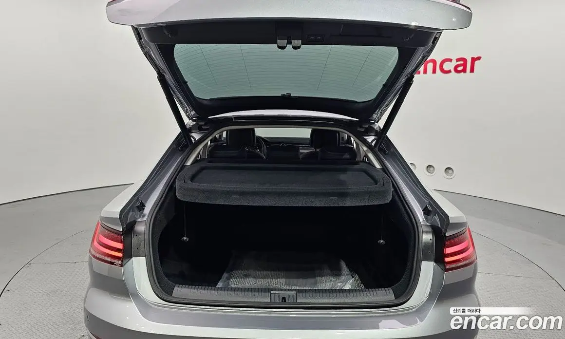 Volkswagen Arteon 2019 2.0 автомат (гидро), фото 20