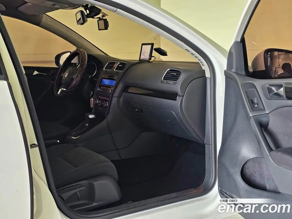 Volkswagen Golf 2010 2.0 автомат (гидро), фото 13 Volkswagen Golf 2010 2.0 автомат (гидро), фото 13