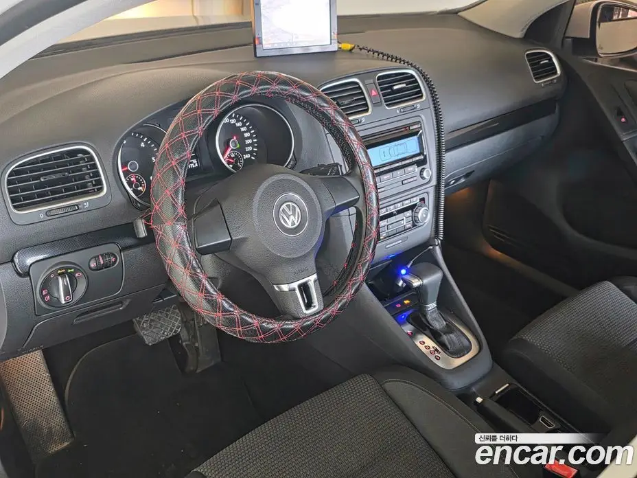 Volkswagen Golf 2010 2.0 автомат (гидро), фото 8 Volkswagen Golf 2010 2.0 автомат (гидро), фото 8