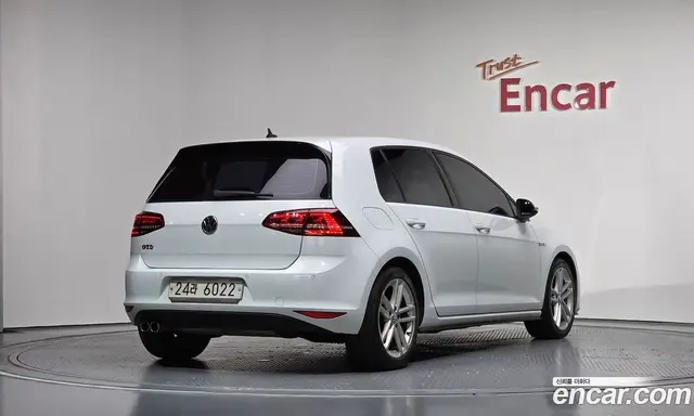 Volkswagen Golf 2014 2.0 автомат (гидро), миниатюра 2 Volkswagen Golf 2014 2.0 автомат (гидро), миниатюра 2