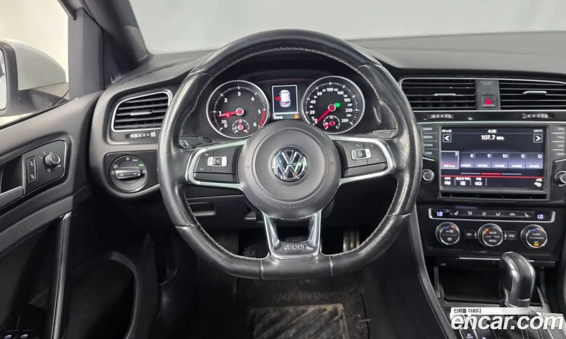 Volkswagen Golf 2014 2.0 автомат (гидро), фото 13 Volkswagen Golf 2014 2.0 автомат (гидро), фото 13