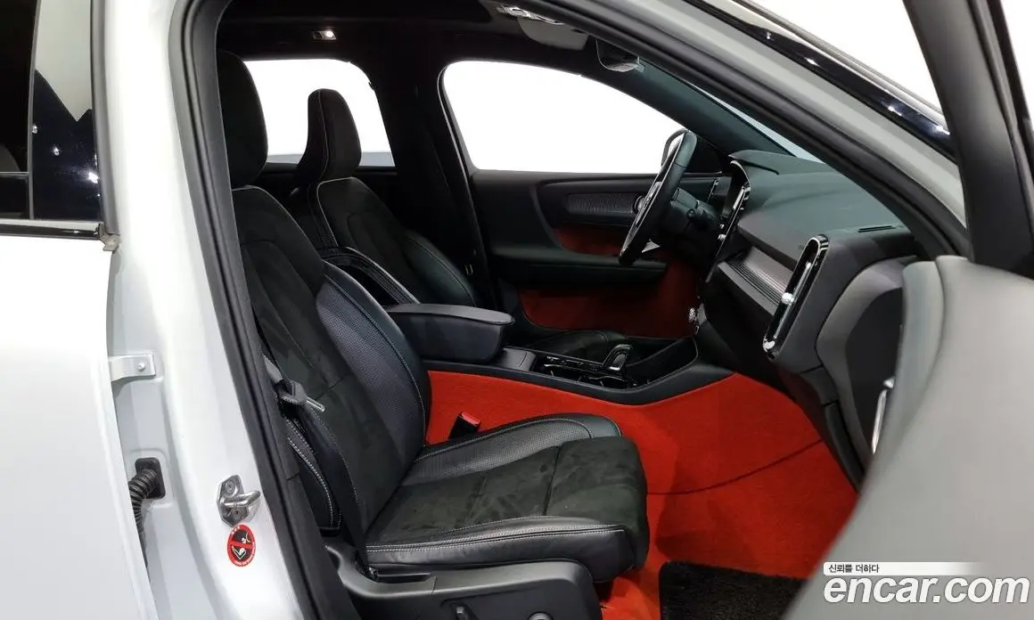 Volvo XC40 2020 2.0 автомат (гидро), фото 11 Volvo XC40 2020 2.0 автомат (гидро), фото 11