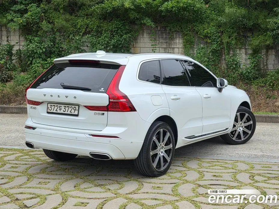 Volvo XC60 2020 2.0 автомат (гидро), фото 2 Volvo XC60 2020 2.0 автомат (гидро), фото 2
