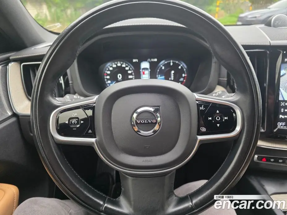 Volvo XC60 2020 2.0 автомат (гидро), фото 13 Volvo XC60 2020 2.0 автомат (гидро), фото 13