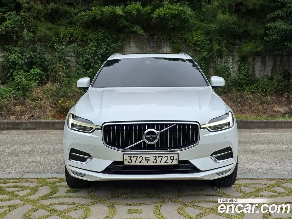 Volvo XC60 2020 2.0 автомат (гидро), фото 3 Volvo XC60 2020 2.0 автомат (гидро), фото 3