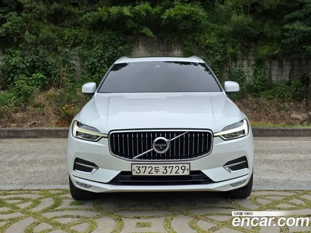 Volvo XC60 2020 2.0 автомат (гидро), миниатюра 3 Volvo XC60 2020 2.0 автомат (гидро), миниатюра 3