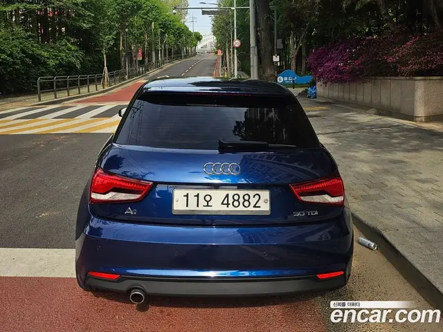Audi A1 2015 1.6 автомат (гидро), миниатюра 7 Audi A1 2015 1.6 автомат (гидро), миниатюра 7