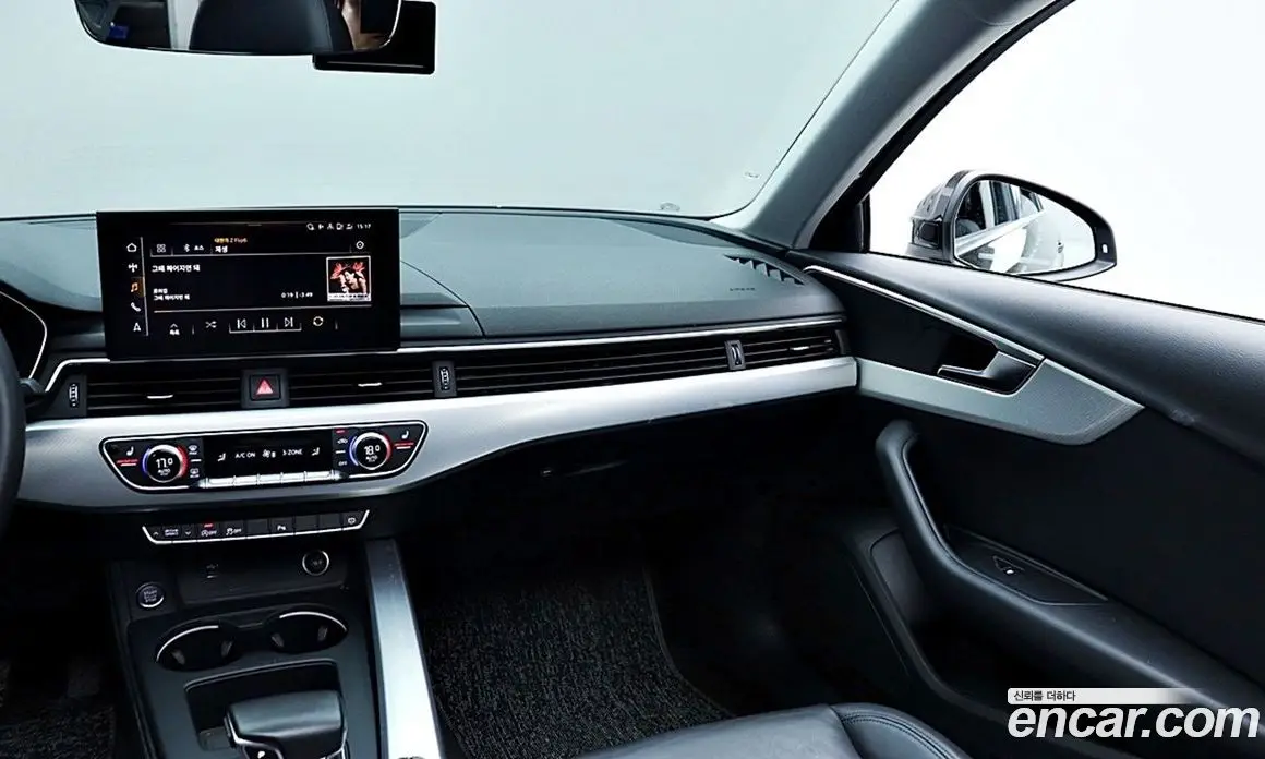 Audi A4 2022 2.0 автомат (гидро), фото 12