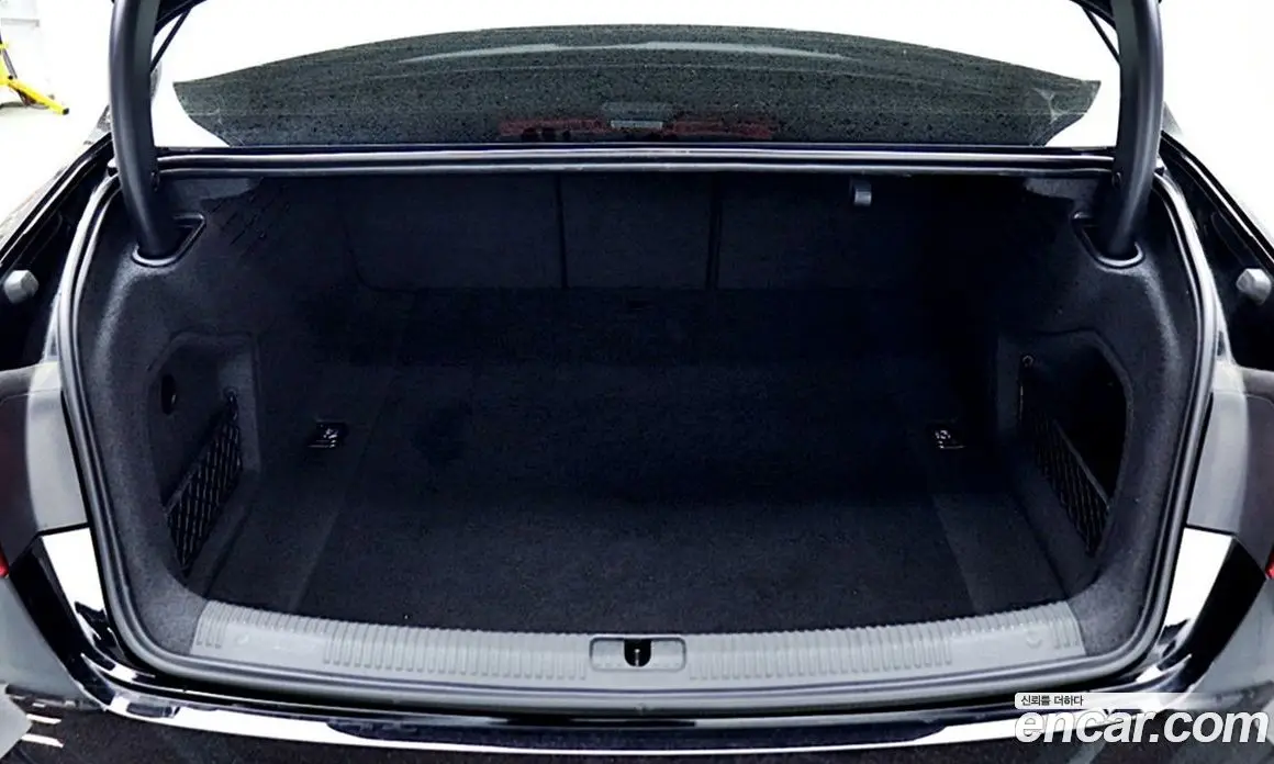Audi A4 2022 2.0 автомат (гидро), фото 14
