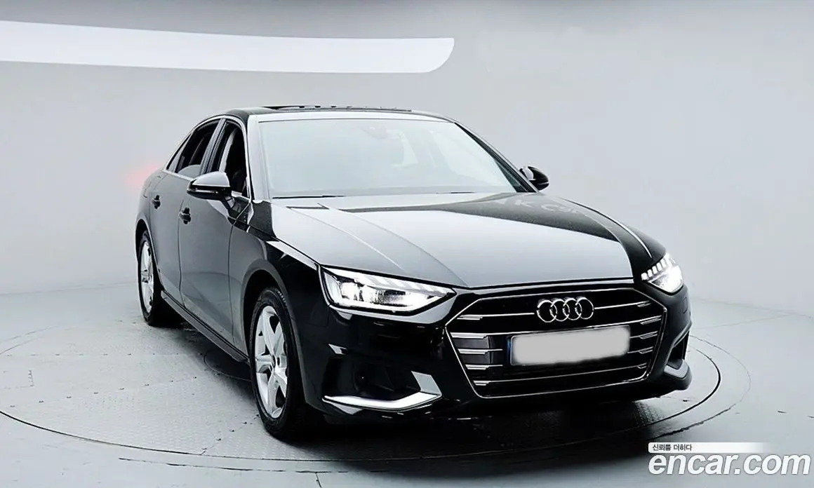 Audi A4 2022 2.0 автомат (гидро), фото 3