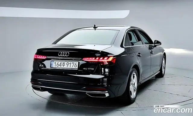 Audi A4 2022 2.0 автомат (гидро), миниатюра 4