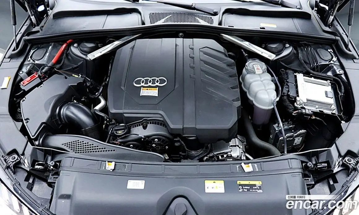 Audi A4 2022 2.0 автомат (гидро), фото 6