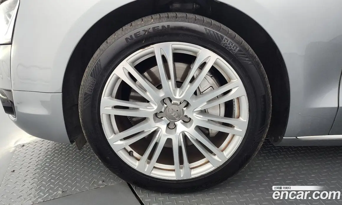 Audi A8 2014 4.0 автомат (гидро), фото 5