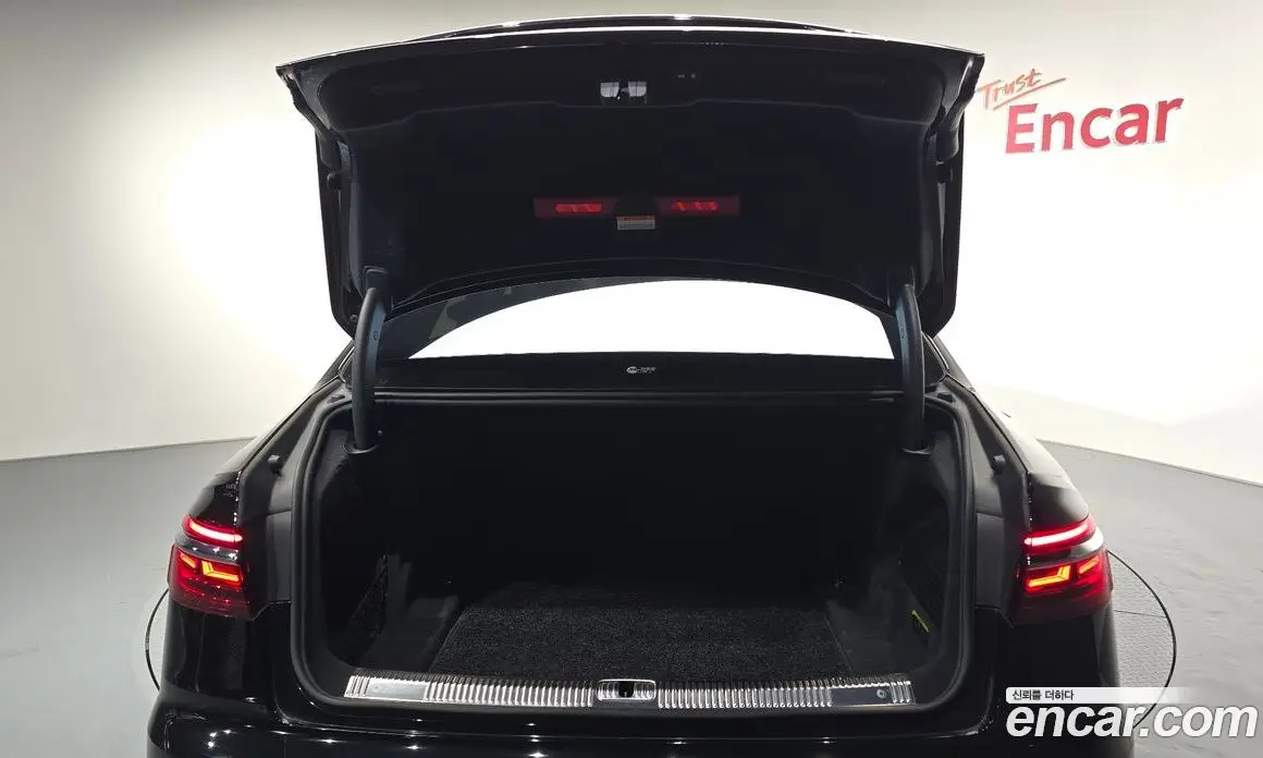 Audi A8 2021 3.0 автомат (гидро), фото 24