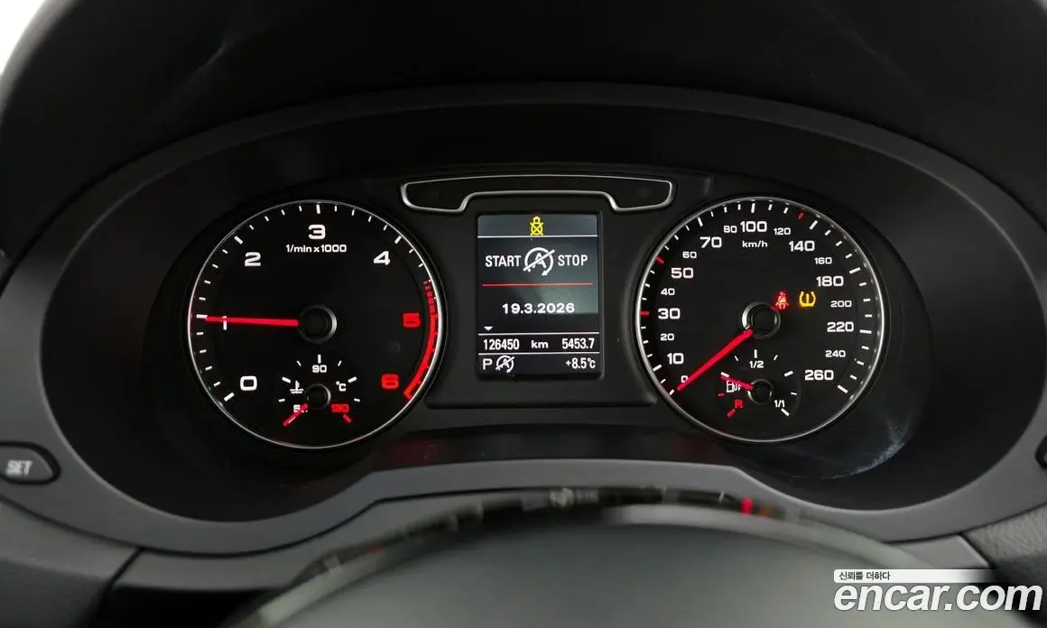 Audi Q3 2014 2.0 автомат (гидро), фото 8