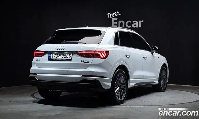 Audi Q3 2023 2.0 автомат (гидро), миниатюра 2