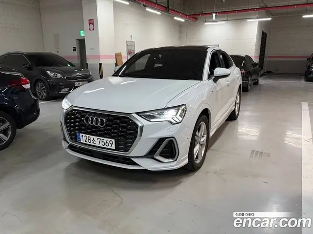 Audi Q3 2023 2.0 автомат (гидро), миниатюра 2