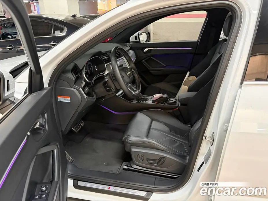 Audi Q3 2023 2.0 автомат (гидро), фото 11