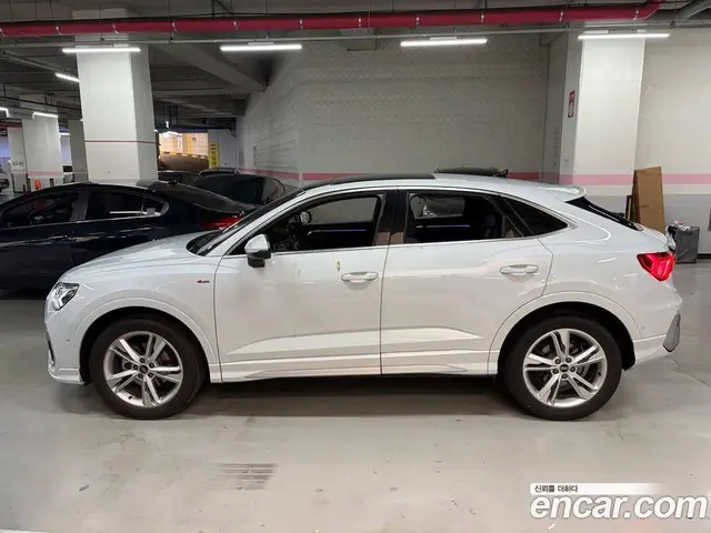 Audi Q3 2023 2.0 автомат (гидро), миниатюра 4