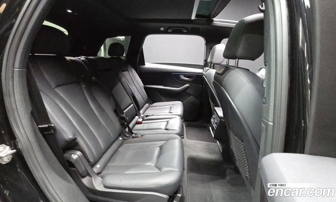 Audi Q7 2022 3.0 автомат (гидро), фото 12