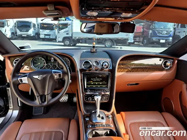 Bentley Continental 2015 4.0 автомат (гидро), миниатюра 8 Bentley Continental 2015 4.0 автомат (гидро), миниатюра 8