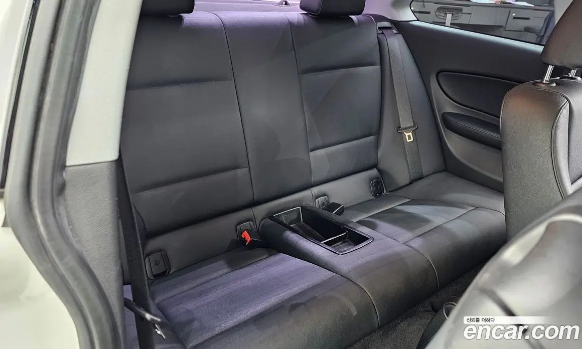 BMW 1 серия 2010 2.0 автомат (гидро), фото 12