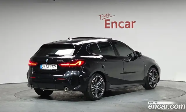 BMW 1 серия, 2022, 45 598 км