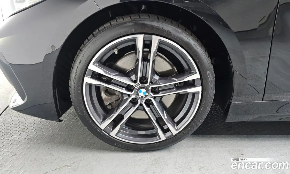BMW 1 серия 2022 2.0 автомат (гидро), фото 4