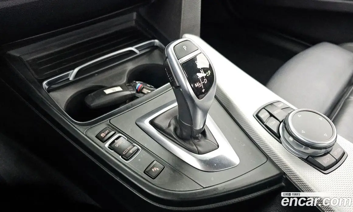 BMW 3 серия 2017 2.0 автомат (гидро), фото 9