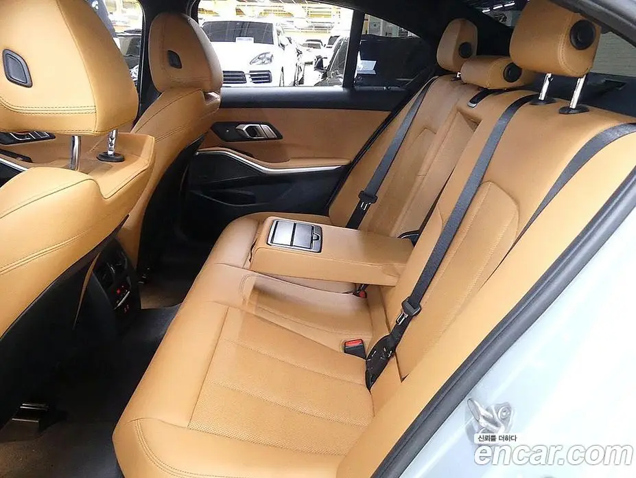 BMW 3 серия 2024 2.0 автомат (гидро), фото 19