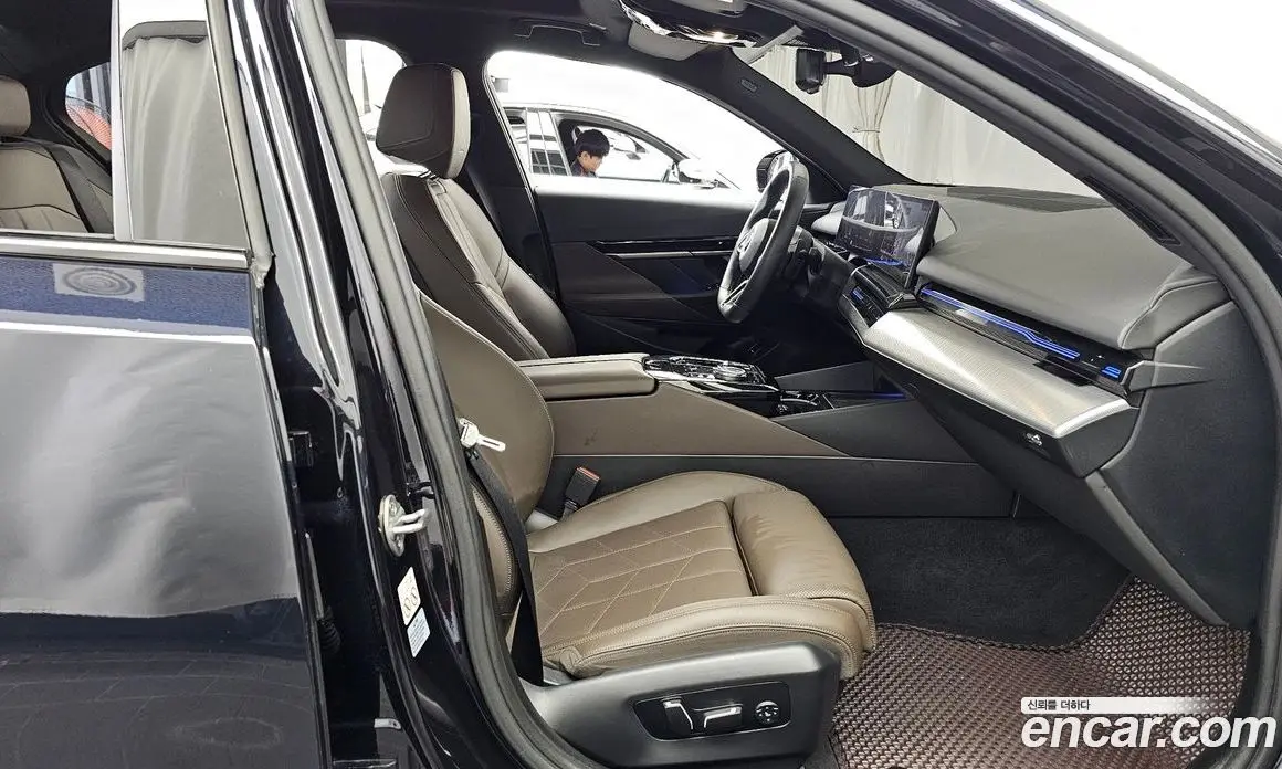 BMW 5 серия 2024 2.0 автомат (гидро), фото 11 BMW 5 серия 2024 2.0 автомат (гидро), фото 11