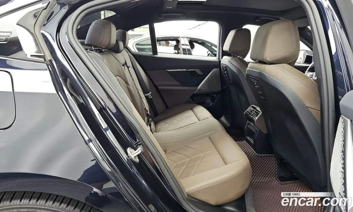 BMW 5 серия 2024 2.0 автомат (гидро), фото 12 BMW 5 серия 2024 2.0 автомат (гидро), фото 12
