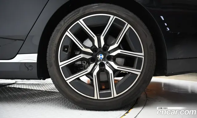 BMW 7 серия 2024 3.0 автомат (гидро), миниатюра 5