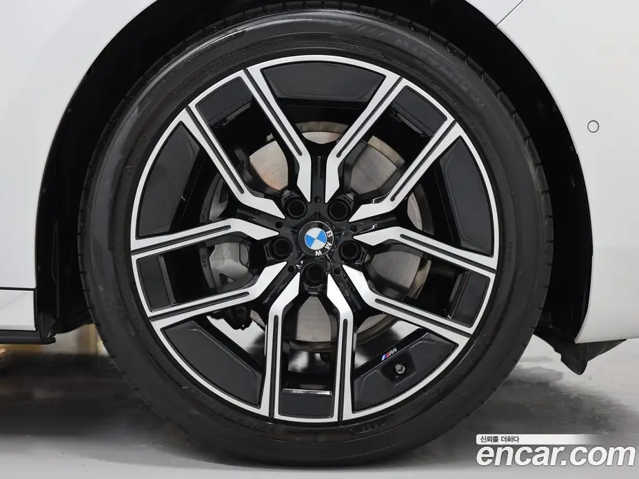 BMW 7 серия 2025 3.0 автомат (гидро), фото 6